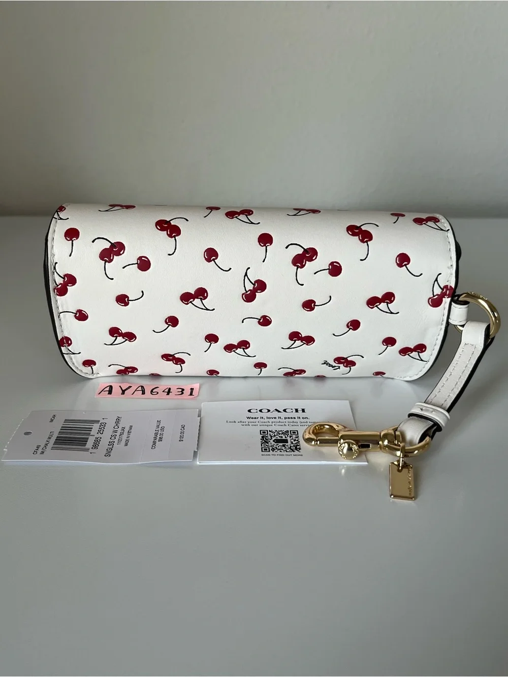 Coach Sunglass Case with Cherry Print🎈🎈